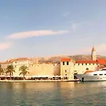 Ivankovic Apartment Trogir